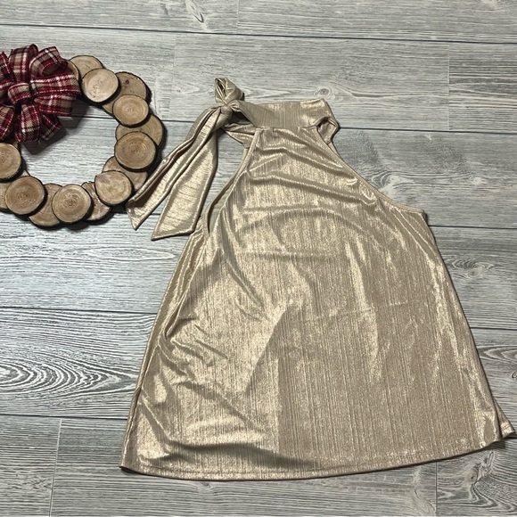 Entro metallic mock neck bow tank top size small, NWT. Non-smoking home. - Picture 5 of 7